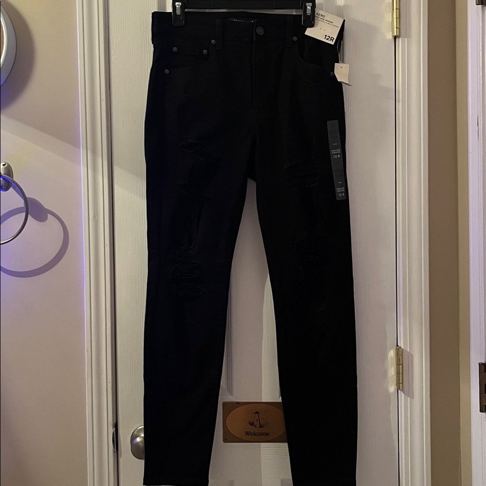 Black Distressed Jeans